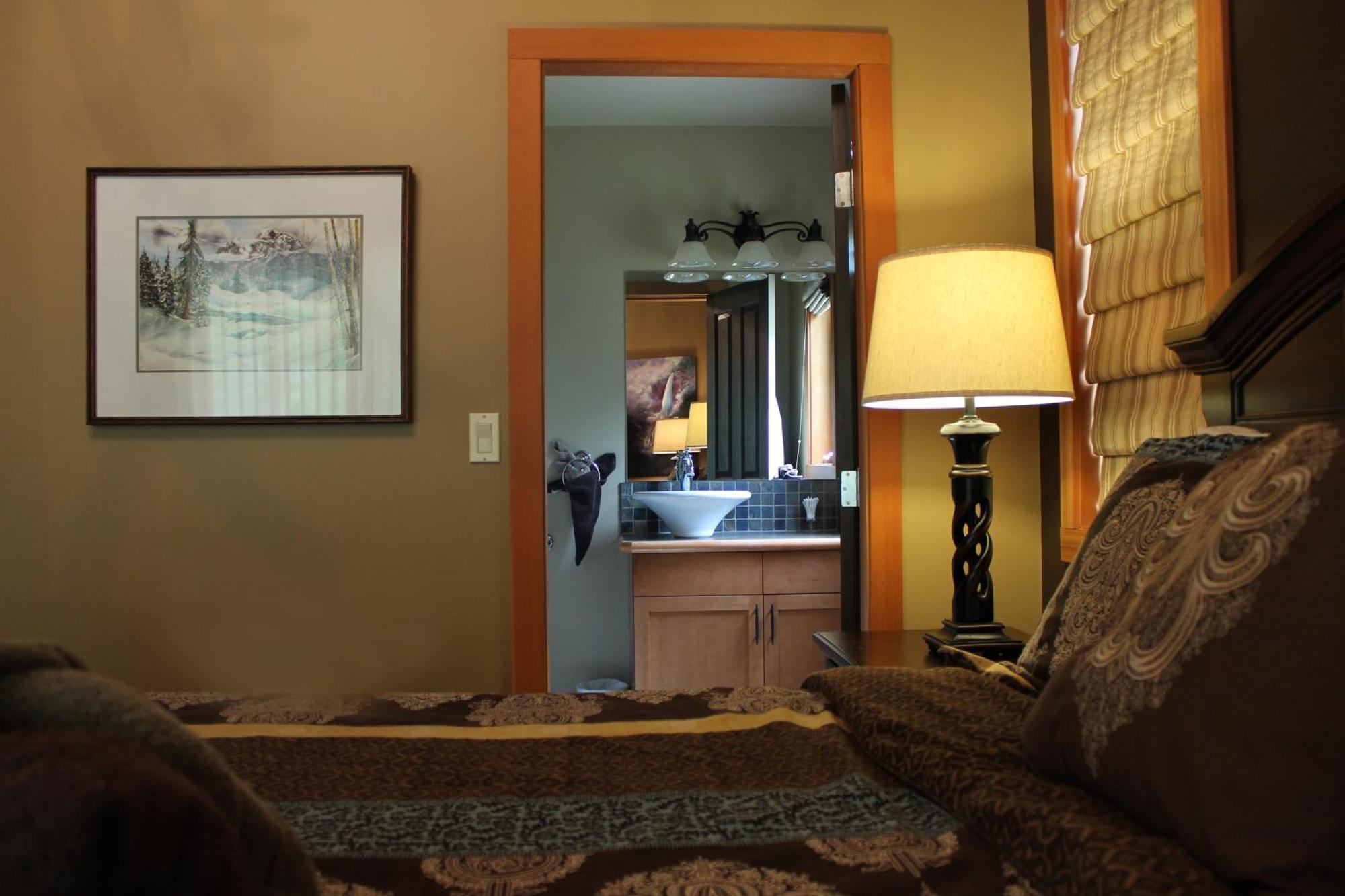 Windborne Bed & Breakfast Castlegar Ruang foto