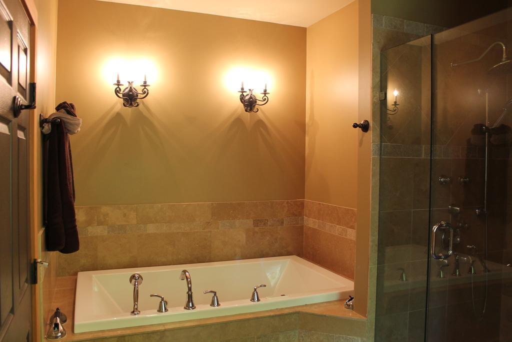 Windborne Bed & Breakfast Castlegar Ruang foto